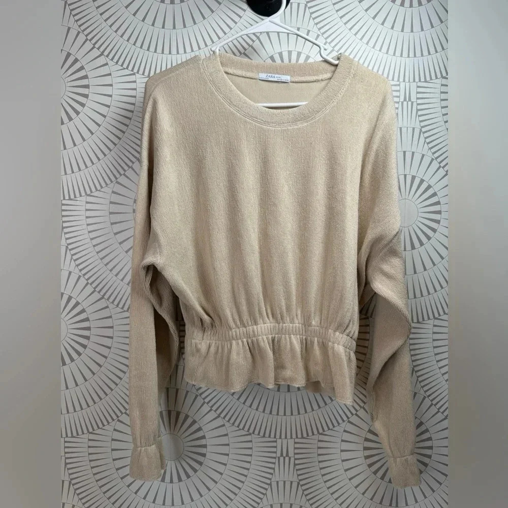 Zara Woman’s‎ Cream Long Sleeve Top Size Small